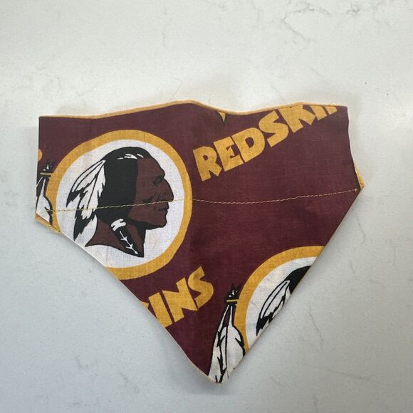 WASHINGTON REDSKINS NFL Small Pet Collar Bandana Dog Cat - Picture 1 of 9